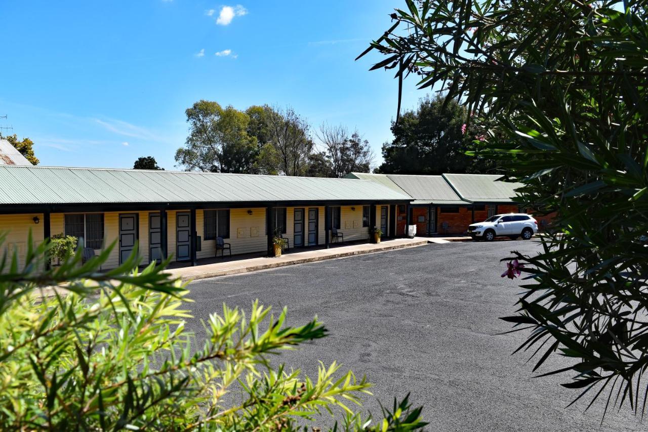 Ten Dollar Town Motel Gulgong Exterior photo